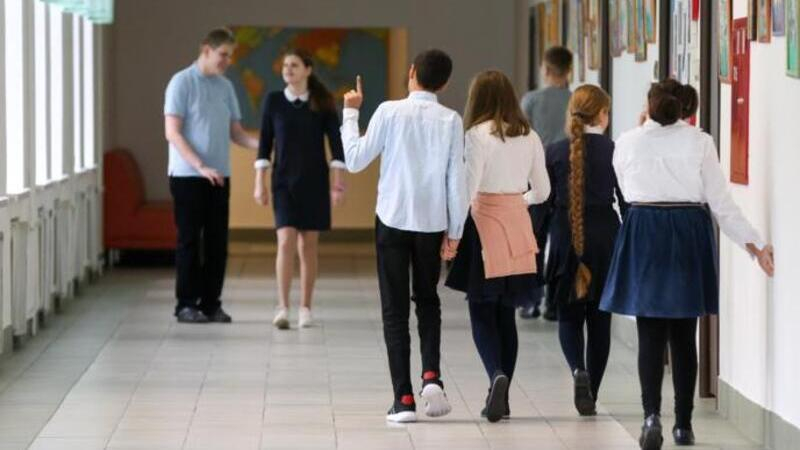 РБК: Минпросвещения утвердило правила разрешения конфликтов в школах