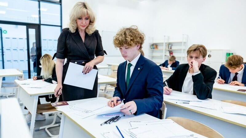 Рособрнадзор планирует привлечь студентов педвузов к контролю за сдачей ЕГЭ